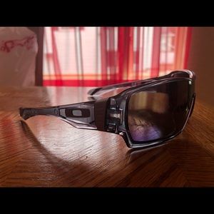 Men’s Oakley Sunglasses